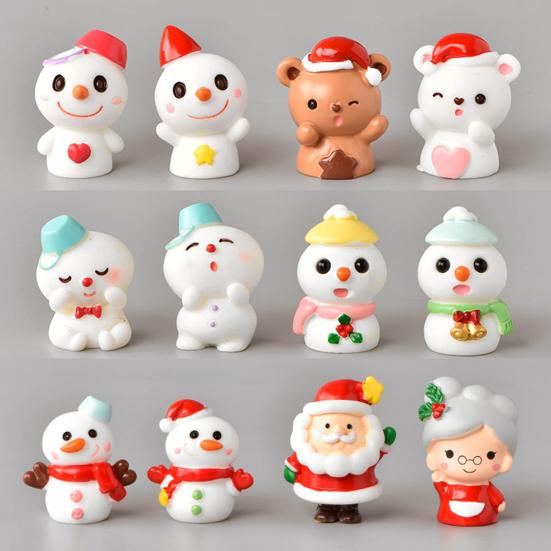 Christmas Figurine Eco-friendly Cartoon Design Exquisite Resin Christmas Micro Landscapes Ornament for Decoration