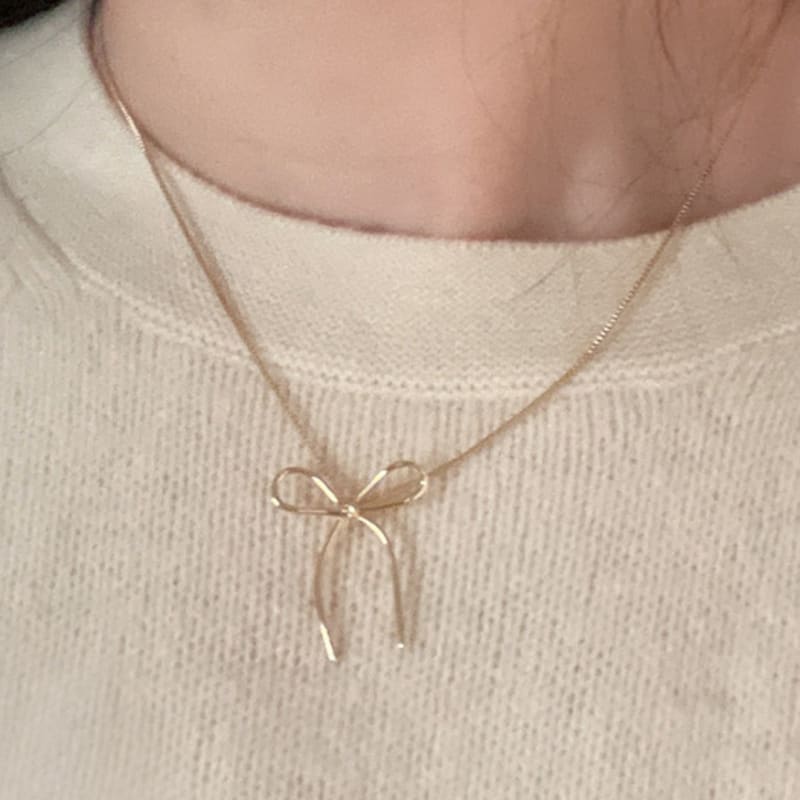ELYONA Bow Necklace (silver)