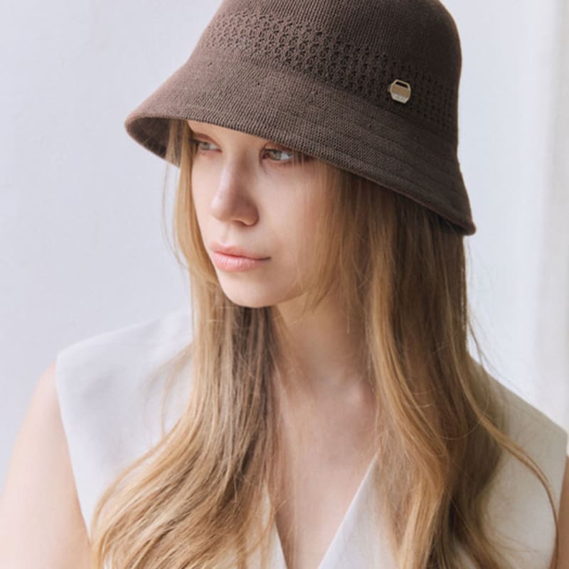 

Панама ACCLET с центральным узором H024BR brown