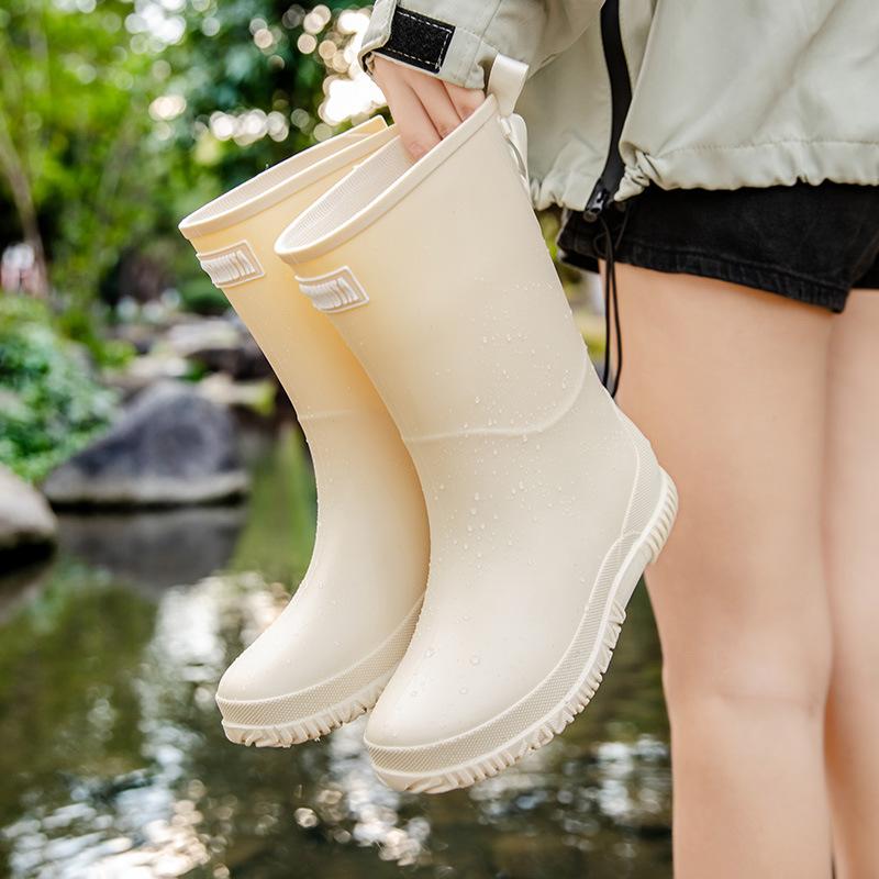 Women's Medium and High Rain Shoes Waterproof, Non-slip and Warm Rain Boots Fishing Work Four-season Boots Takeaway Rubber Shoes Water Boots