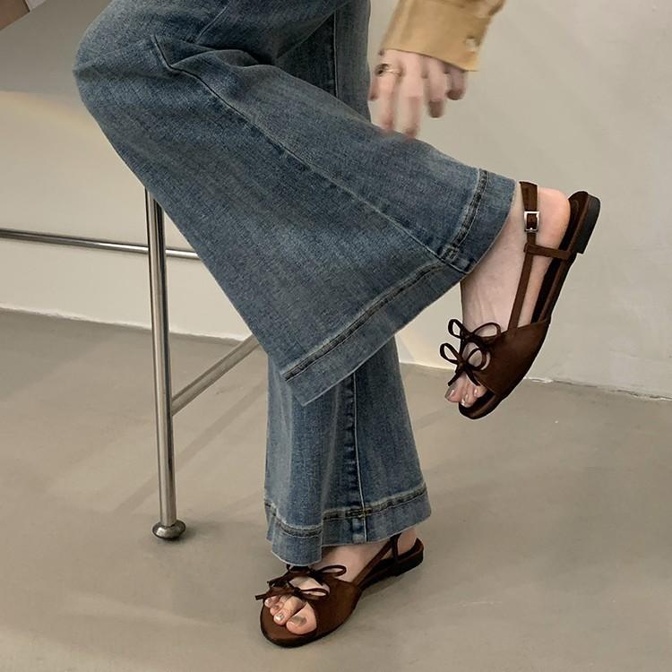 Beautiful Flat-soled Sandals Women's Summer Wear 2025 New Fairy Bow Temperament High-end Fashion Roman Women's Shoes
