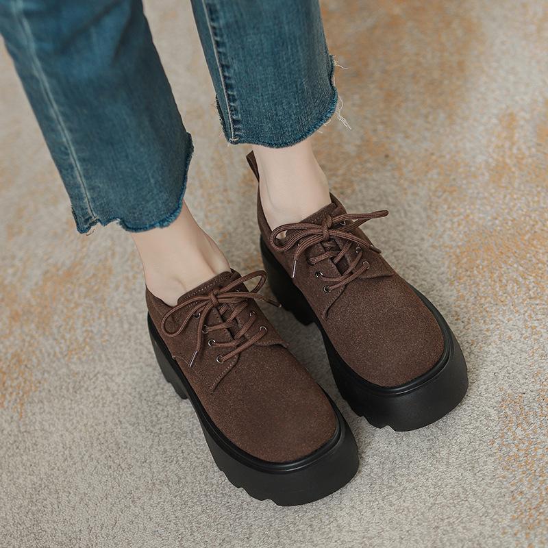 

Новые женские ретро повседневные туфли-балетки на плоской подошве, с маленьким внутренним увеличением высоты, цельнокроеные 33 темно-коричневого