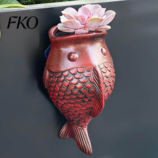 Decorative Garden Planter Fish Shape Wall Mounted Hanging Flower Pot for Balcony Outdoor Patio Vertical
