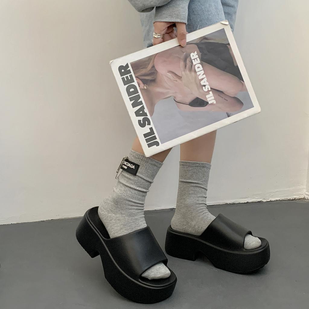 Fashion High-Heeled Shoes Lady Rubber Slippers Platform Slides Fashion Massage Summer Flat Soft Luxury Slippers Casual Flat Shoes Female