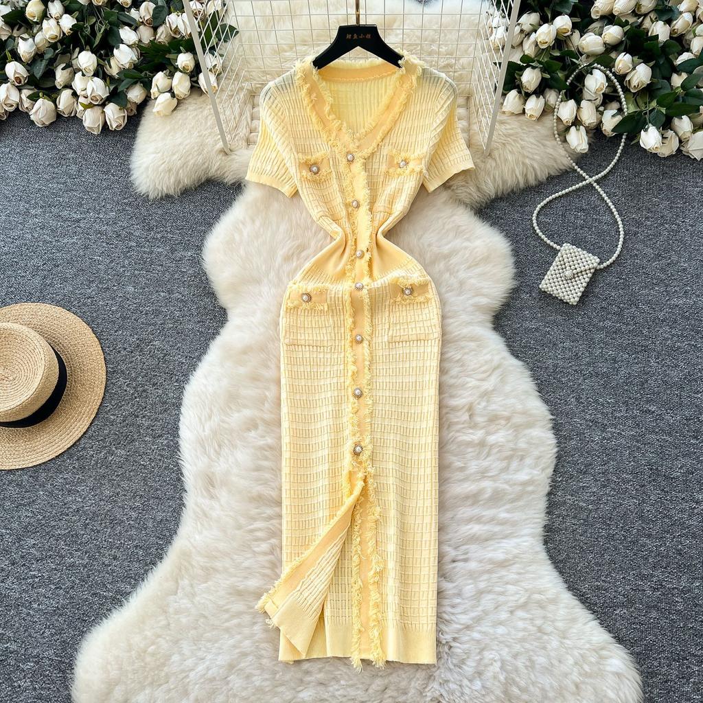 Xiaoxiangfeng high-end rough edge V-neck short-sleeved knitted dress women's summer waist single-breasted slim-fitting long skirt