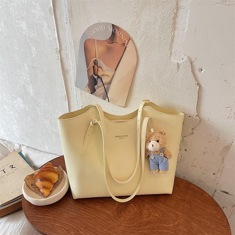 Niche Design Solid Color Casual Armpit Bag Large Capacity Handbag Women'S Fashion Commuter Shoulder Tote Bag