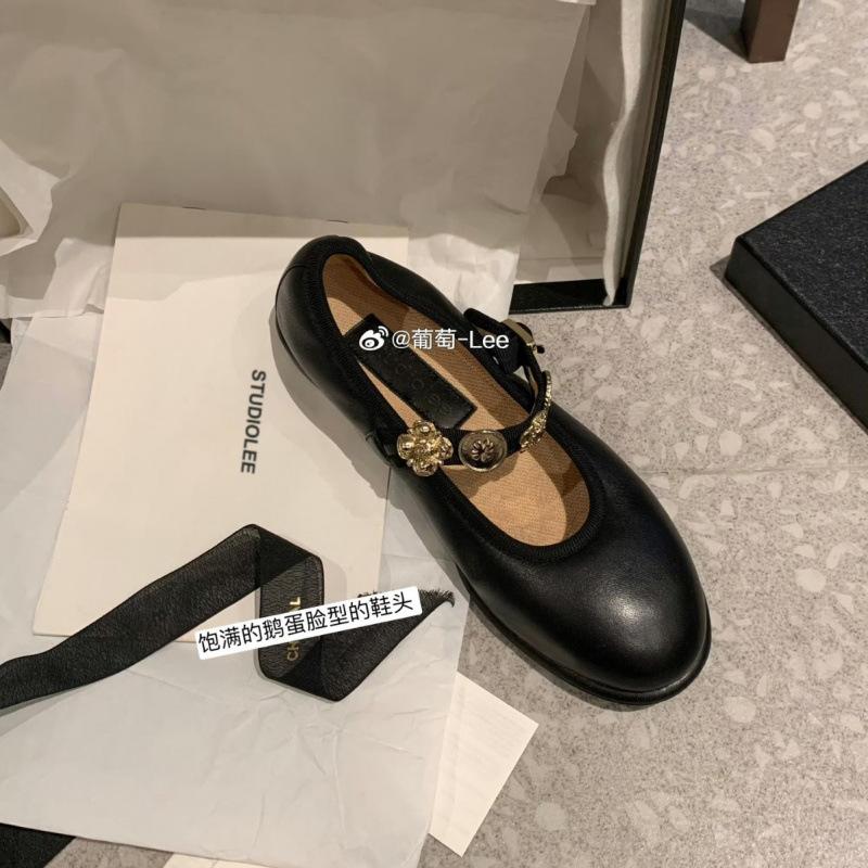 

Взгляд сердца~ Ретро эмалевая пряжка-значок с балетками-одинарками с мелким вырезом для женщин 35