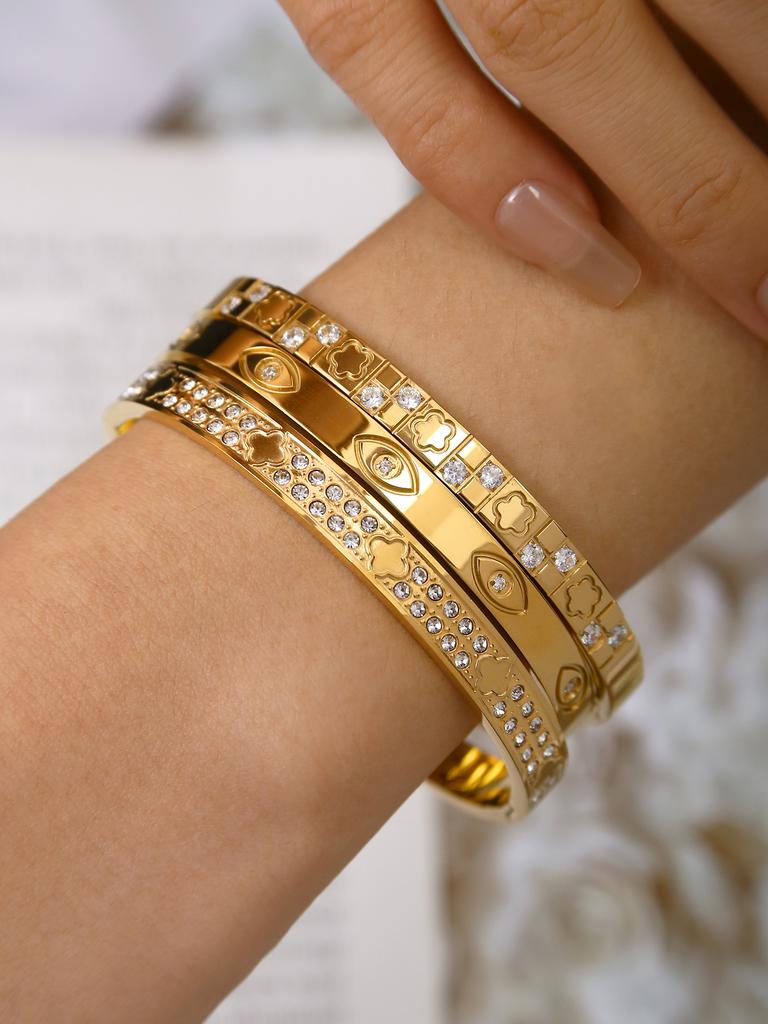Fashionable And Classic Matching Stainless Steel Four-Leaf Clover, Devil'S Eye, Five-Leaf Clover With Zirconia Snap Bracelet