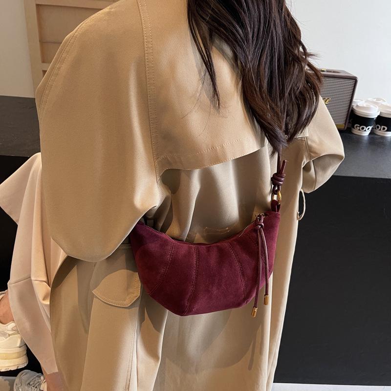Chic Underarm Croissant Bag - Versatile Retro Leather Crossbody for Women