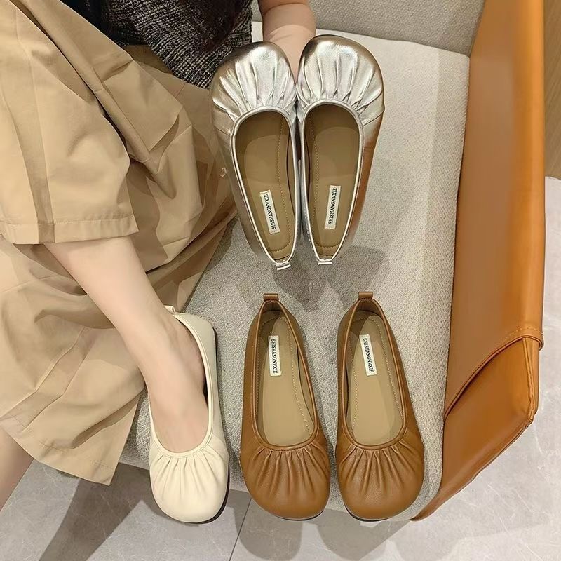 One-pedal Versatile Skirt Grandma Shoes Solid Color Doudou Shoes Round Head Flat Bottom Pleated Single Shoes Women's 2025 Spring and Autumn Models