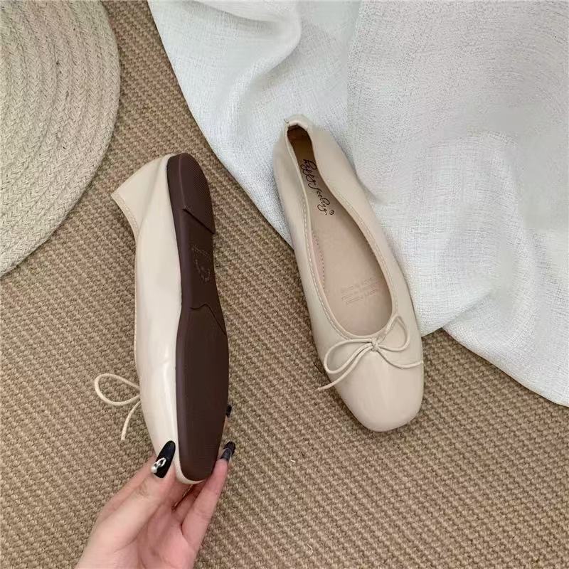 2025 Spring and Autumn New Fashion Versatile Korean Small Single Shoes Versatile Square Head Bow Grandma Shoes Soft Leather