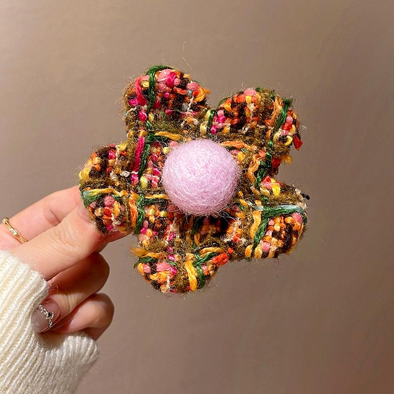 Flower Hair Clip Hair Accessories Woolen Hair Clip Ponytail Cartoon Hair Clip Sweet Felt Gripper Updo