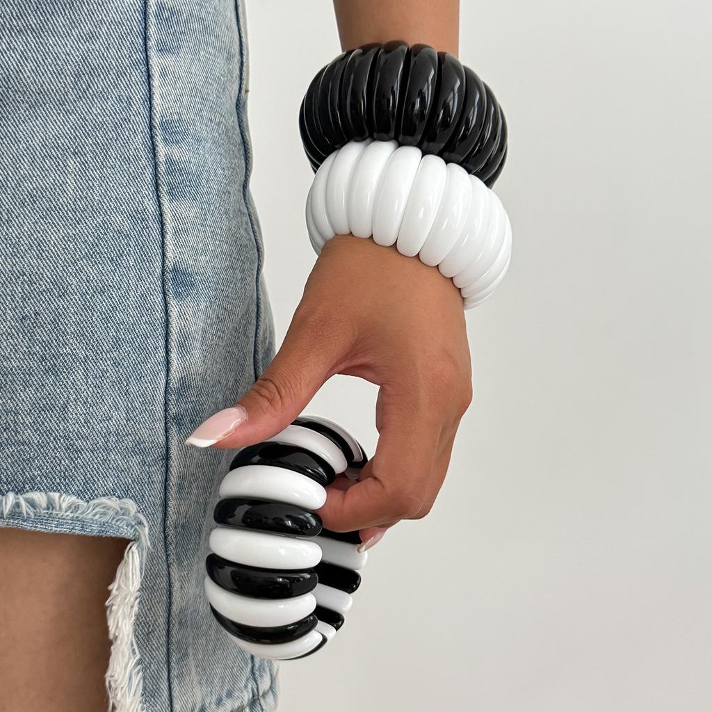 Stilvolles Schwarz-Weiß-Gespleißtes Elastisches Armband Armband, Übertriebenes Geometrisches Gebogenes Breites Armband Armband
