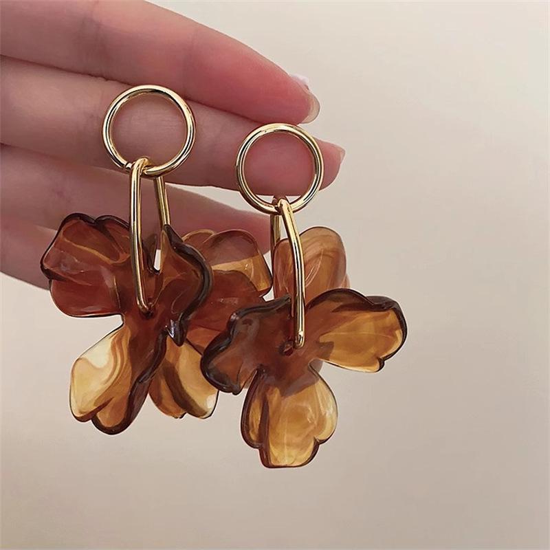 Tiger Eye Series Retro Stud Earrings for Women - Exquisite, Light Luxury Earrings