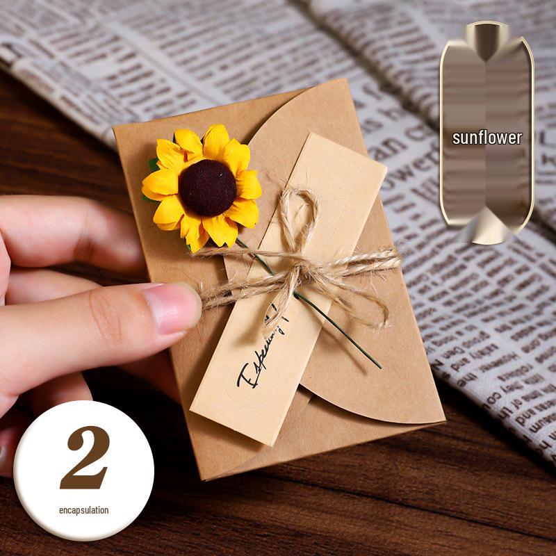 Handcrafted Retro Kraft Dried Flower Greeting Card for Birthdays & Father's Day