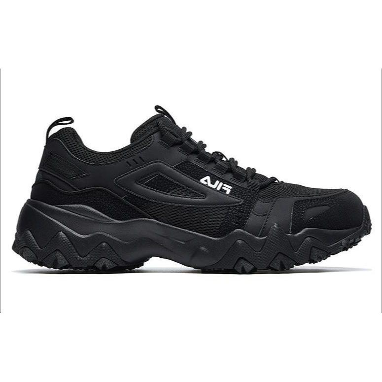 FILA Oakmont Textile, Synthetic Leather Lace Up Abrasion Resistant Low top Chunky Sneakers Men's Black F12M031111FBK