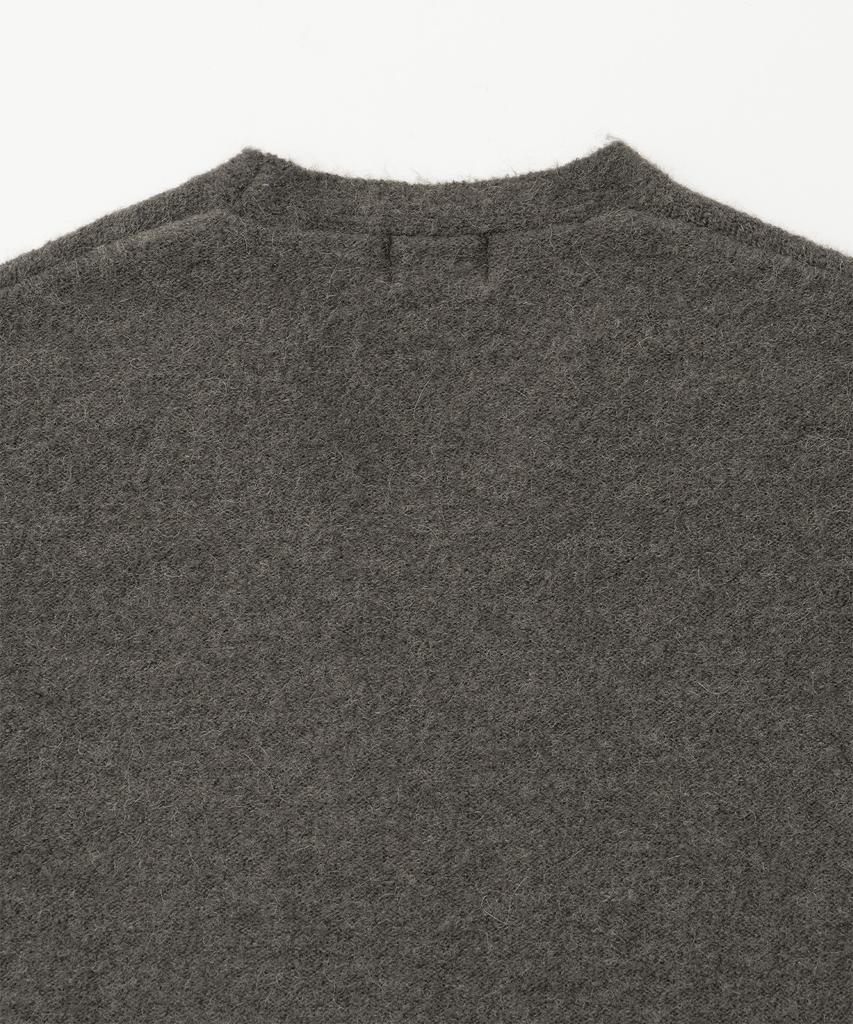 ANOTHER OFFICE Current V-Neck Knit (Basalt)