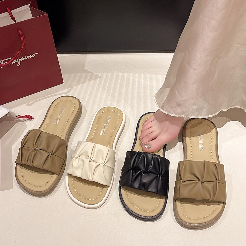 Slippers women's summer outer wear 2025 new fashion flat heel thin bottom light soft bottom non-slip pregnant women one word cool slippers tide