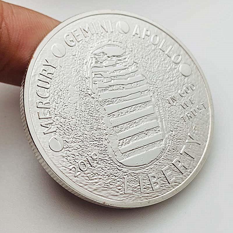 Vesmírné mise Apollo ve Spojených státech, stopy, postříbřené pamětní medaile, hrajte si s kreativními dárkovými mincemi, pamětní mince