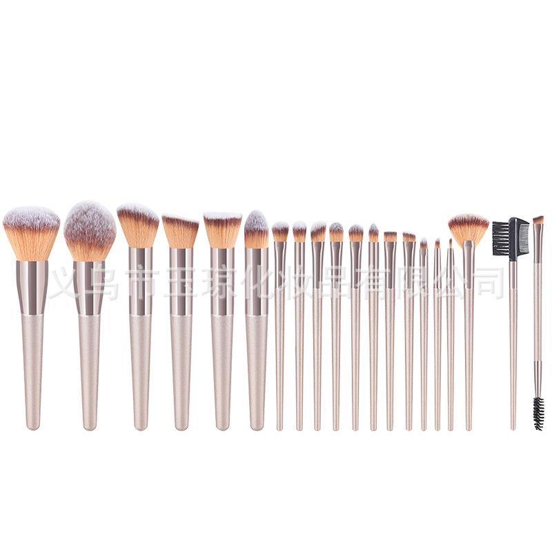33-Piece Makeup Brush Set with Super Soft Beauty Sponge and Eyeshadow & Foundation Brushes