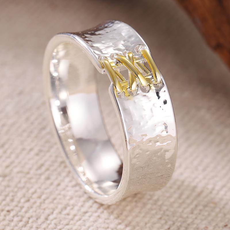 Vintage Hand Carved Women's Ring Creativity Two Color Metal Geometry Daily Wear Party Jewelry Anniversary Gift