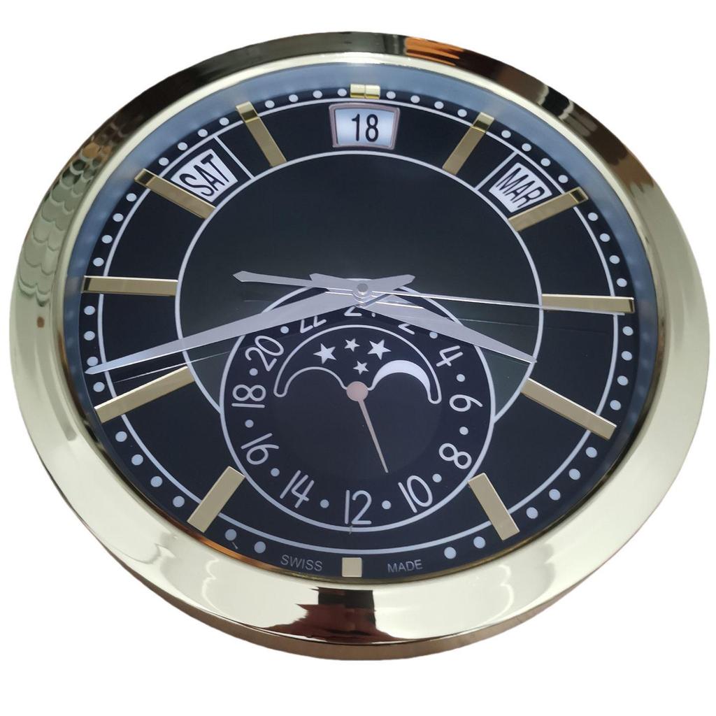 Leuchtende Lux Wandmontierte Metalluhr: Modernes Dekorationsstück für Wohnzimmer