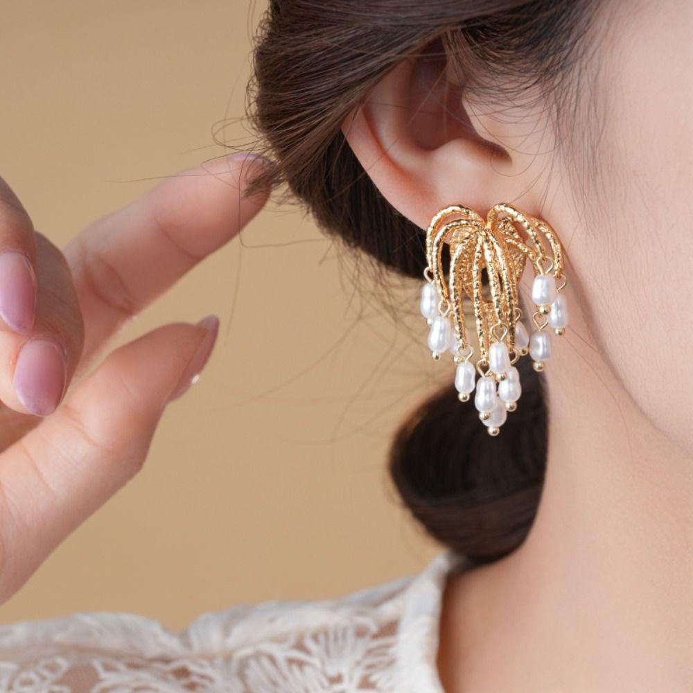 Irregular Metal Flower Earrings Vintage Exaggerated Earrings Pearl Tassel Earrings  Women
