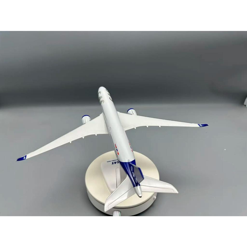 Nouveau Avion A350-900 SAS Airways à l'Échelle 1/200 Avion à Assembler avec Socle Modèles d'Avions Collection Jouets Décoration Cadeaux