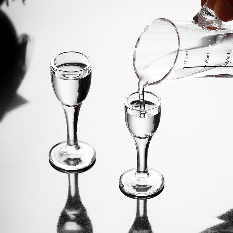 High-Stem Transparent Thickened Glass Maotai Liquor Cup with Decal