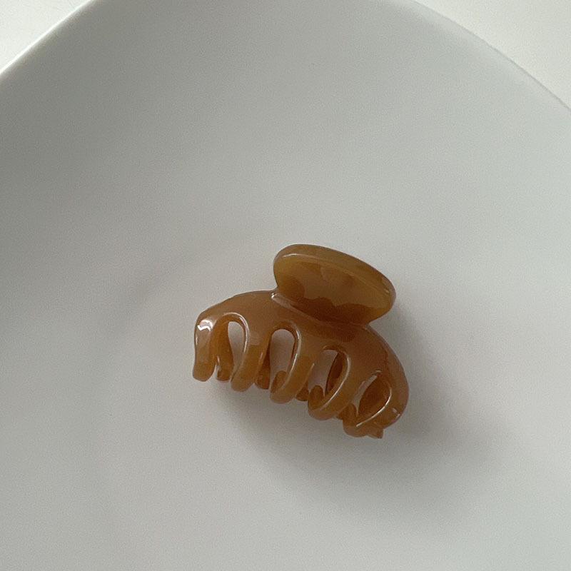 

Compact & Colorful Mini Hair Claw Clip for Baby Bangs & Women s Hair