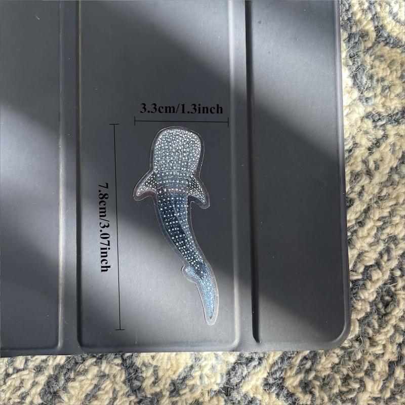 Naklejka Rekin Wielorybi - naklejka winylowa, naklejka na etui na telefon, naklejka na butelkę na wodę, naklejka bez PVC, odporna na warunki atmosferyczne, wodoodporna