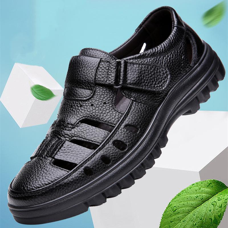 The old man's first layer of cowhide, summer new sandals, genuine leather dad shoes, middle-aged and elderly cool leather shoes, soft-soled hole shoes