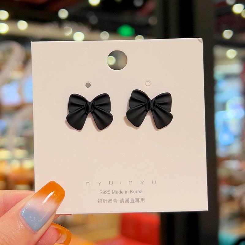 Silver Needle Fashion High-end Sense Diamond-set Black Earrings Niche Versatile Temperament Earrings Light Luxury High-quality Earrings