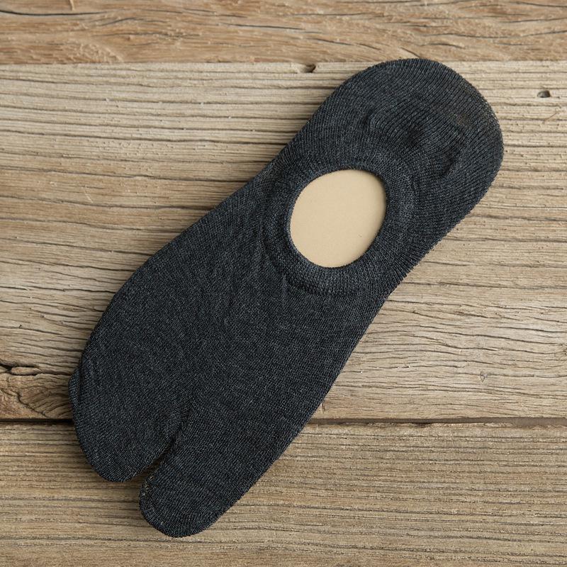 

Couple s Non-Slip Silicone Low-Cut Two-Toe Invisible Socks for Men and Women - Solid Color, Thin Boat Style. One Size темно-серого