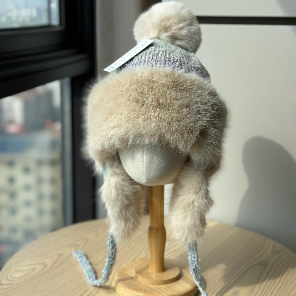 Lei Feng Hat Women's Thickened Warm and Coldproof Ear Protection Hat Autumn and Winter Outdoor Cycling Hat Gradient Color Plush Knitted Hat