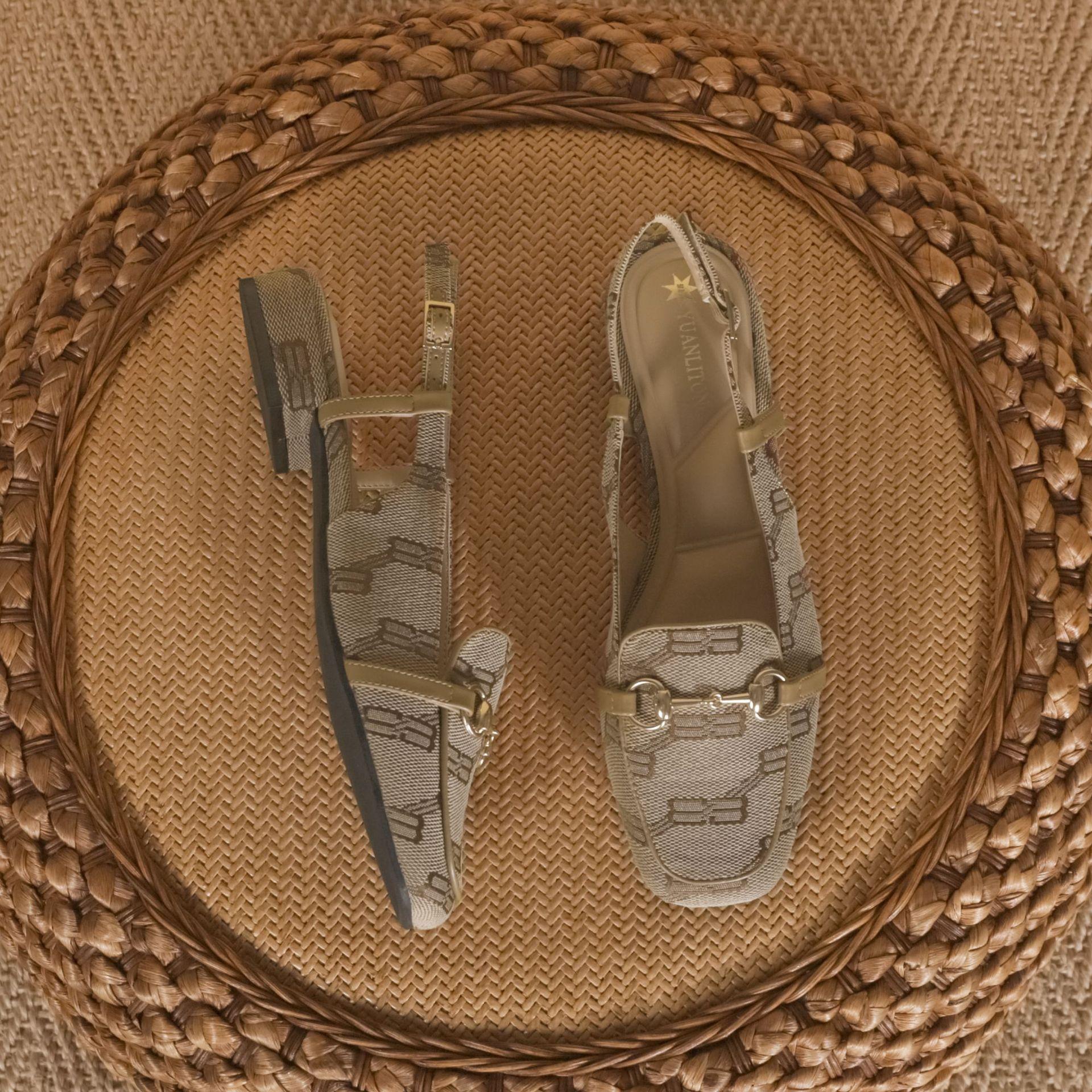 

Cool slippers women s senior sense 2025 French style not tired feet single shoes comfortable empty breathable not stuffy feet women s shoes 35