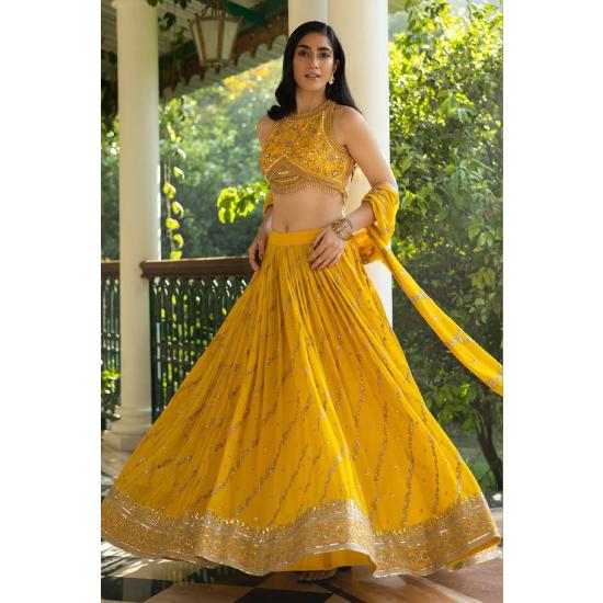 

Новая привлекательная и сильно вышитая лехенга с блузкой и дупаттой. (чоли)(ЖЕЛТЫЙ)