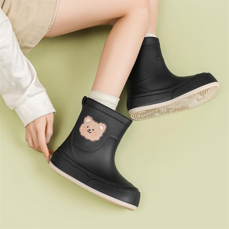 Fashion cartoon bear women's rain shoes, velvet warm removable rain boots, non-slip water shoes for women in rainy days