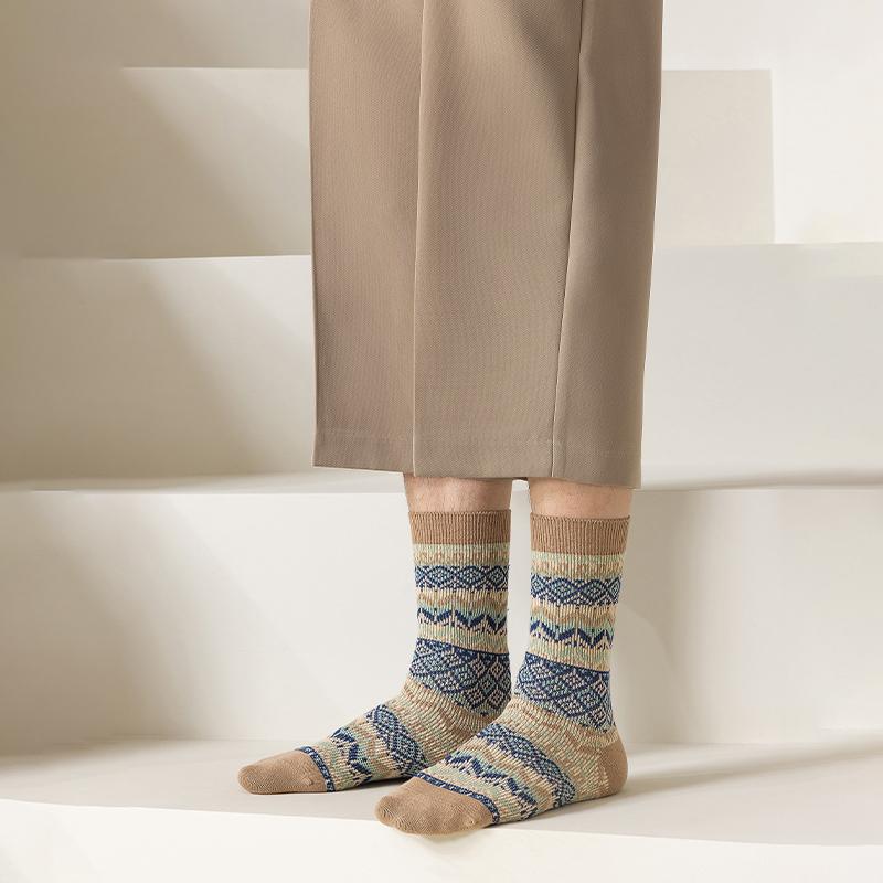 3 Pack Womens cotton Socks Autumn and Winter Warm Socks Thick Knit Cabin Cozy Crew Soft Socks Gifts for Women Colorful Fashion