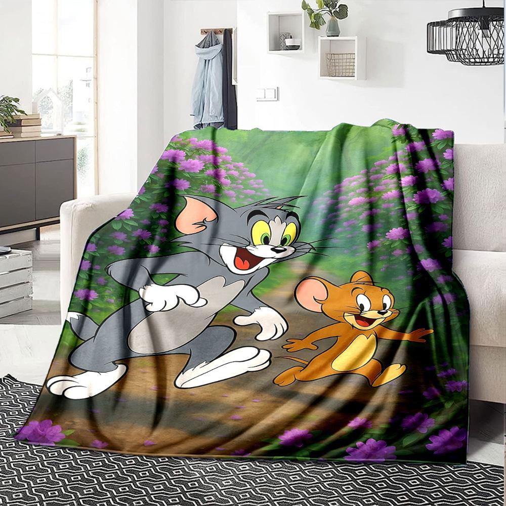 1pc Tom and Jerry Flannel Blanket Soft Warm Throw for Home, Office, Travel, All-Season Cozy Bedding Gift L1404