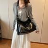 Ielgy Large-Capacity All-Match Fashion One-Shoulder Messenger Bucket Bag Class Commuter Tote Bag