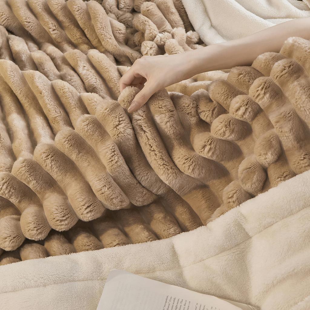 Fluffy Soft Faux Rabbit Fur Throw Blanket for Sofa Thick Warm Wide Striped Fleece Bed Blanket Spring Autumn Cozy Plush Bedspread