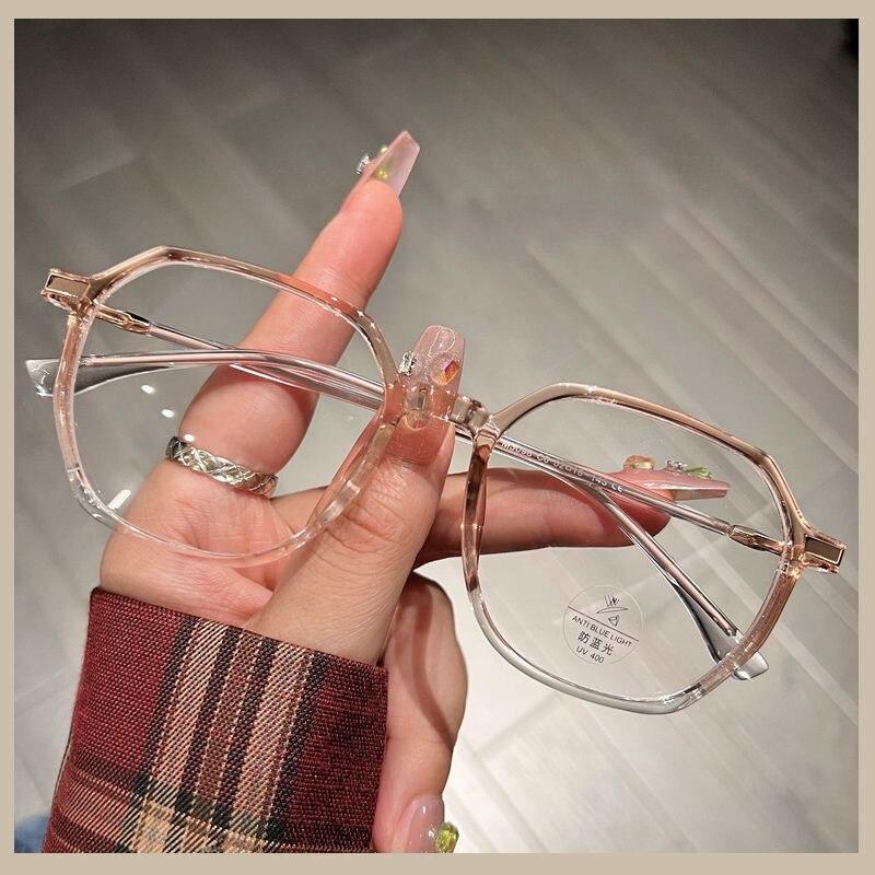 Retro Ultralight Blue Blocking Glasses Girl Metal Frame Plain Glasses Blue Light Bezel Transparent Eyewear Glasses for Women