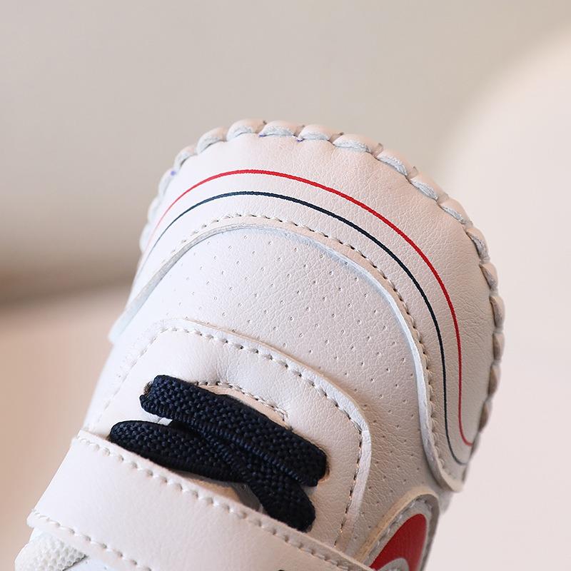 Spring/Autumn Style Soft-Soled Walking Shoes for 0-1.5 Years Old Boys and Girls, Infant Toddler White Sneakers.