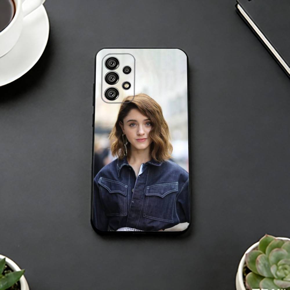 Retro Chic Vibe Natalia Dyer Phone Case For Samsung S25,S24,S21,S22,S23,S30,Ultra,S20,Plus,Fe,Lite,Note,10,Black Cover