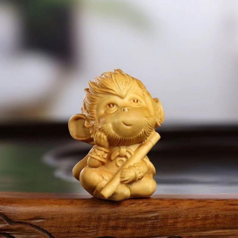 Taihang Cliff Cypress Sun Wukong Sculpture: Creative Solid Wood Monkey Desktop Ornament