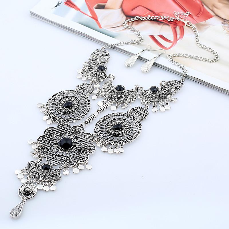 Artistic Bohemian Alloy Necklace With Tassel Detail For Spring Gift SilverBlack