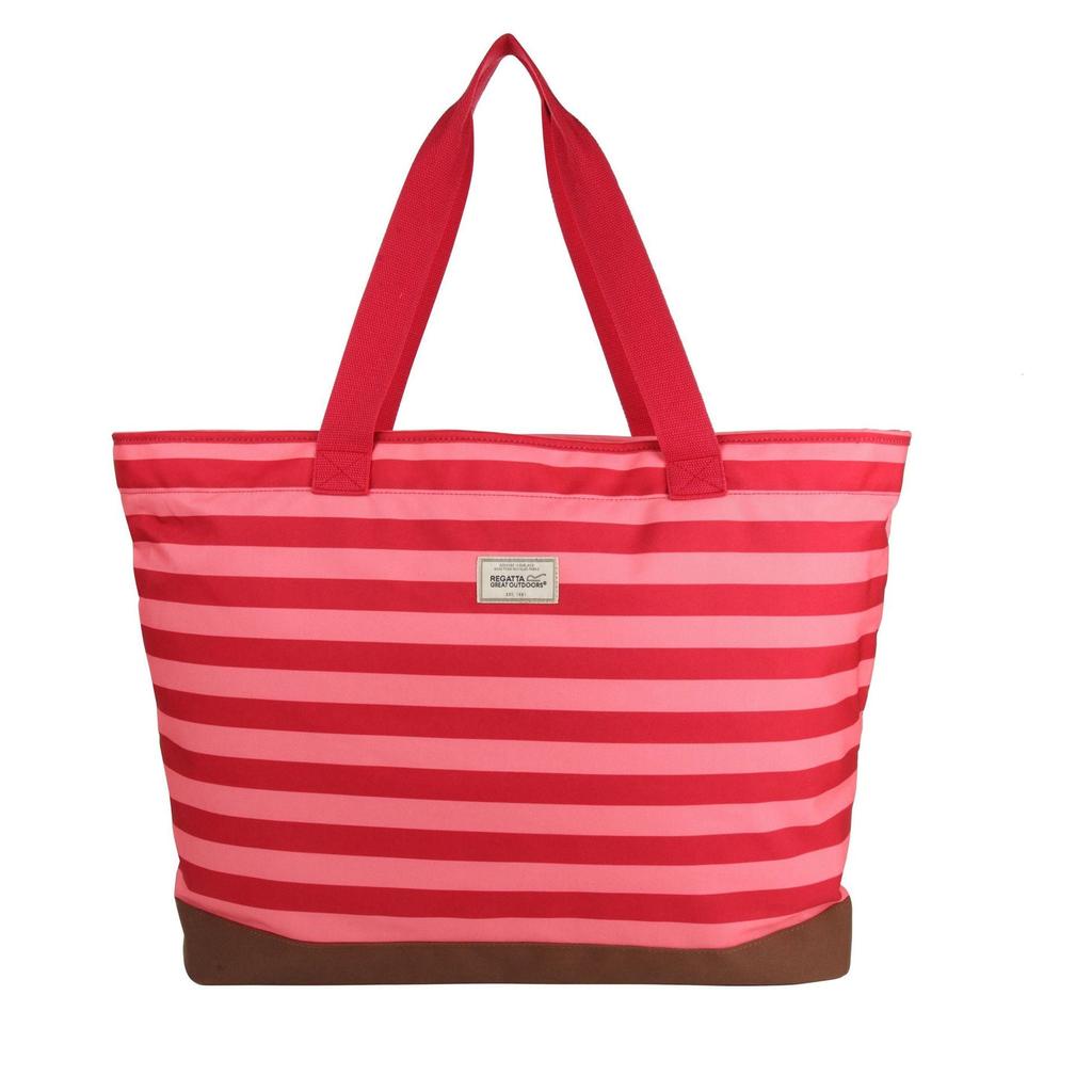 Regatta Stamford Beach Tote Bag