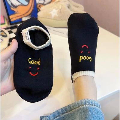 Frühlings- und Sommersocken für Damen mit gestickten Buchstaben, lächelnden Gesichtern, unsichtbar und mit rutschfesten Fersen