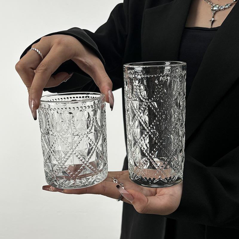 Glasbecher mit Gittermuster Hausgemachte geprägte Wassergläser Whisky- Weingläser Saftbecher Kaltgetränkebecher Weingläser Weihnachtsgeschenk